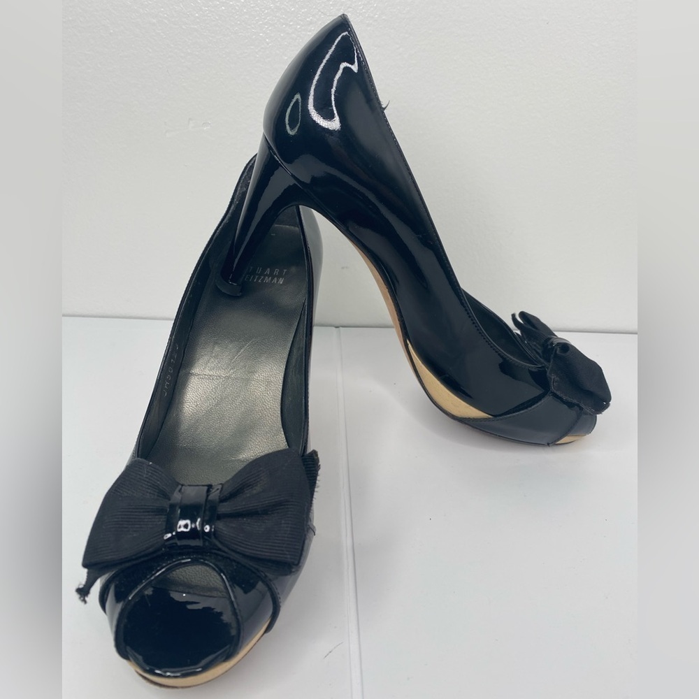 Stuart Weitzman Black Patent Leather Heels with Bow Detail